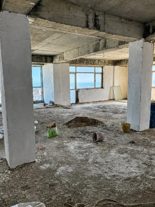 Satılır 3 otaqlı mənzil 160 m²