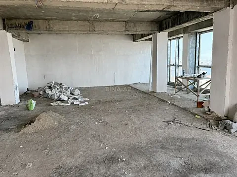 Satılır 3 otaqlı mənzil 160 m²