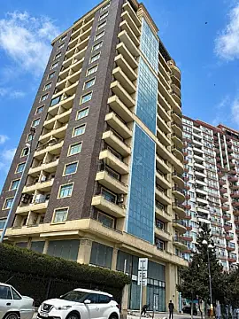 Satılır 3 otaqlı mənzil 160 m²