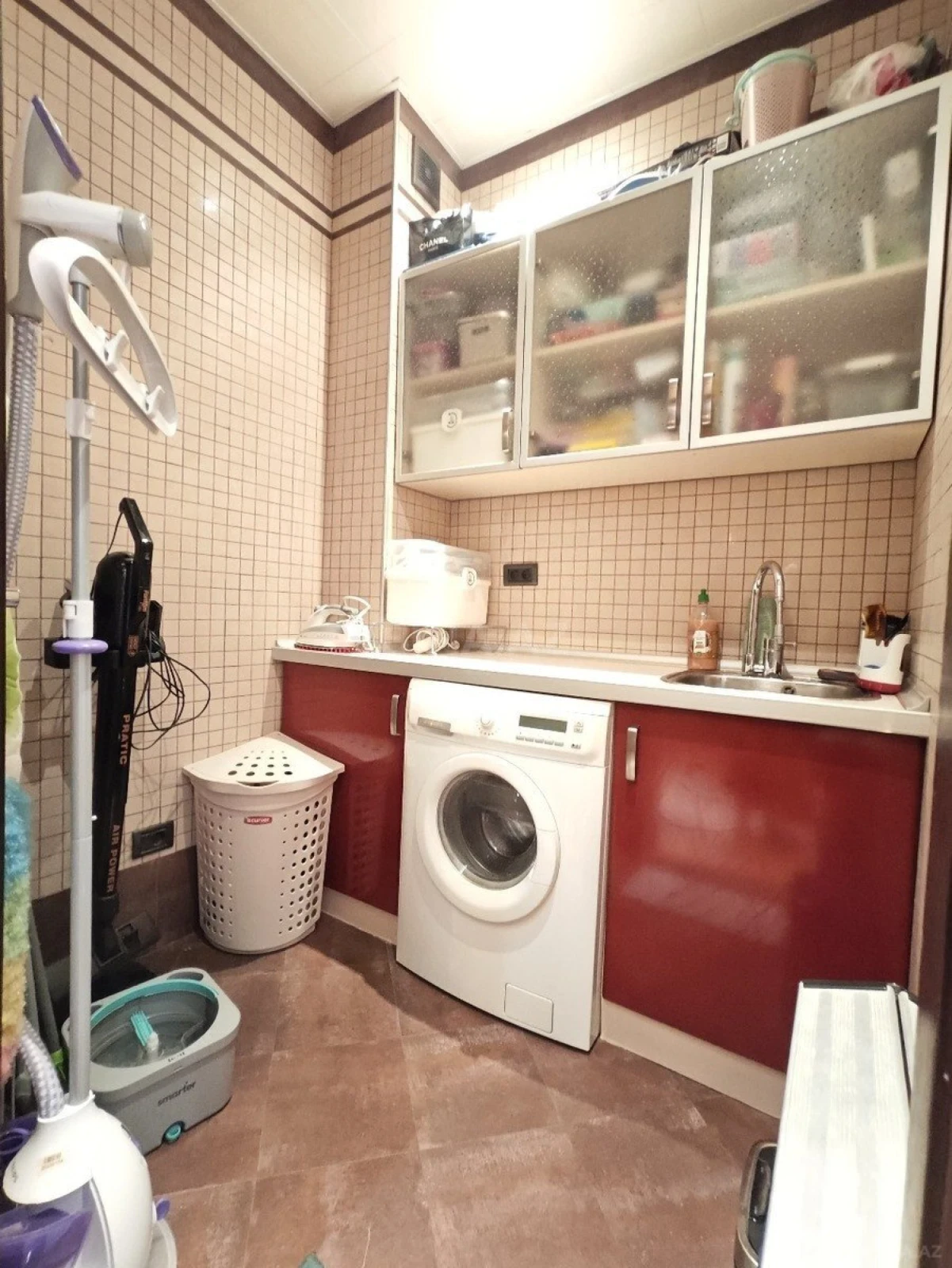 Satılır 4 otaqlı mənzil 196 m²