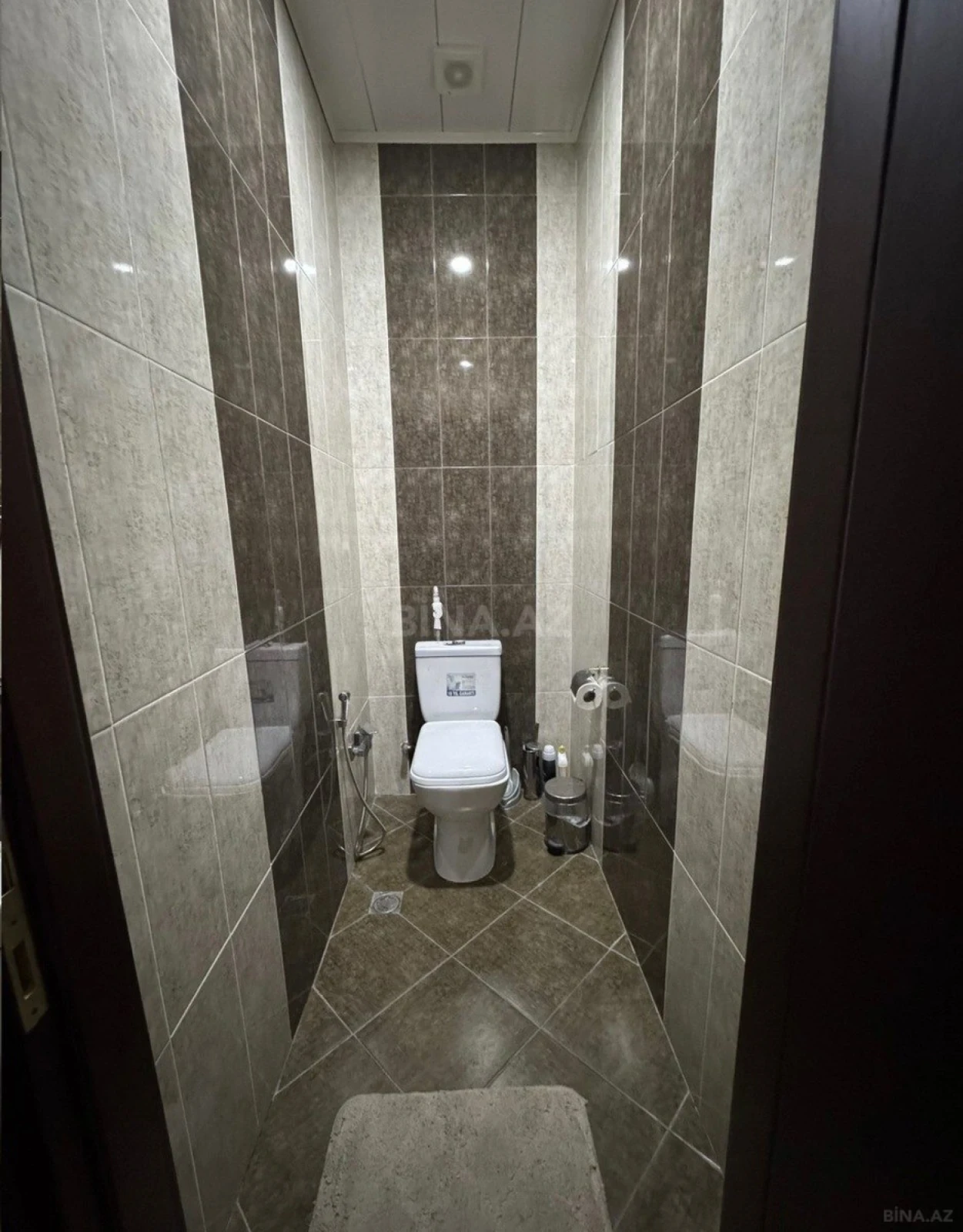 Satılır 3 otaqlı mənzil 118 m²