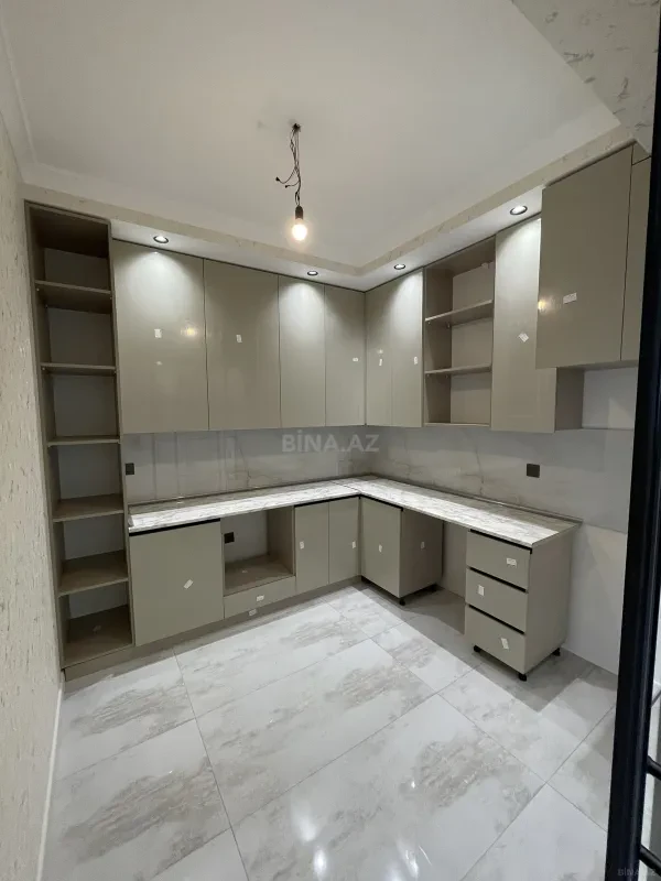 Satılır 3 otaqlı mənzil 98 m²