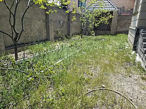 Satılır torpaq sahəsi 1.5 m²