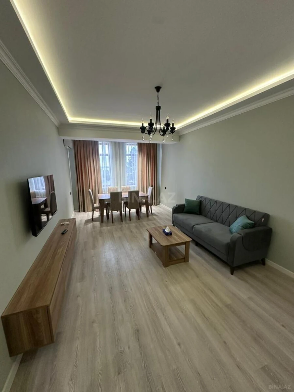 Kirayə verilir 2 otaqlı mənzil 70 m²