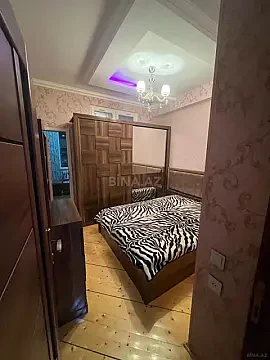 Kirayə verilir 2 otaqlı mənzil 67 m²