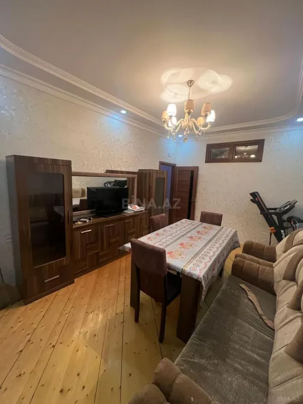 Kirayə verilir 2 otaqlı mənzil 67 m²