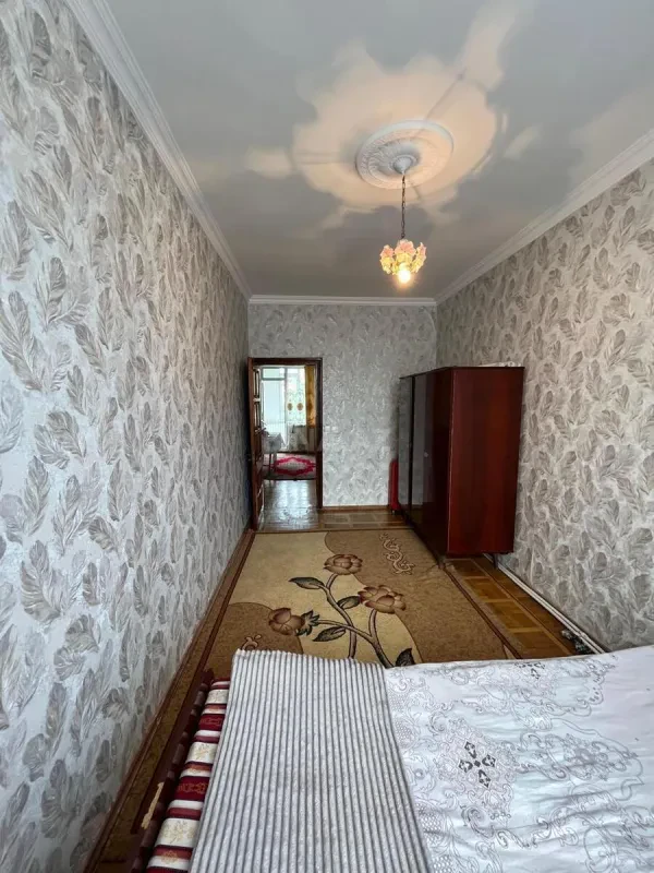 Kirayə verilir 2 otaqlı mənzil 70 m²