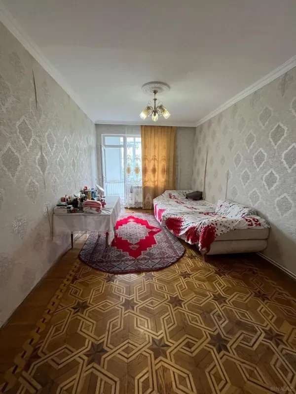 Kirayə verilir 2 otaqlı mənzil 70 m²