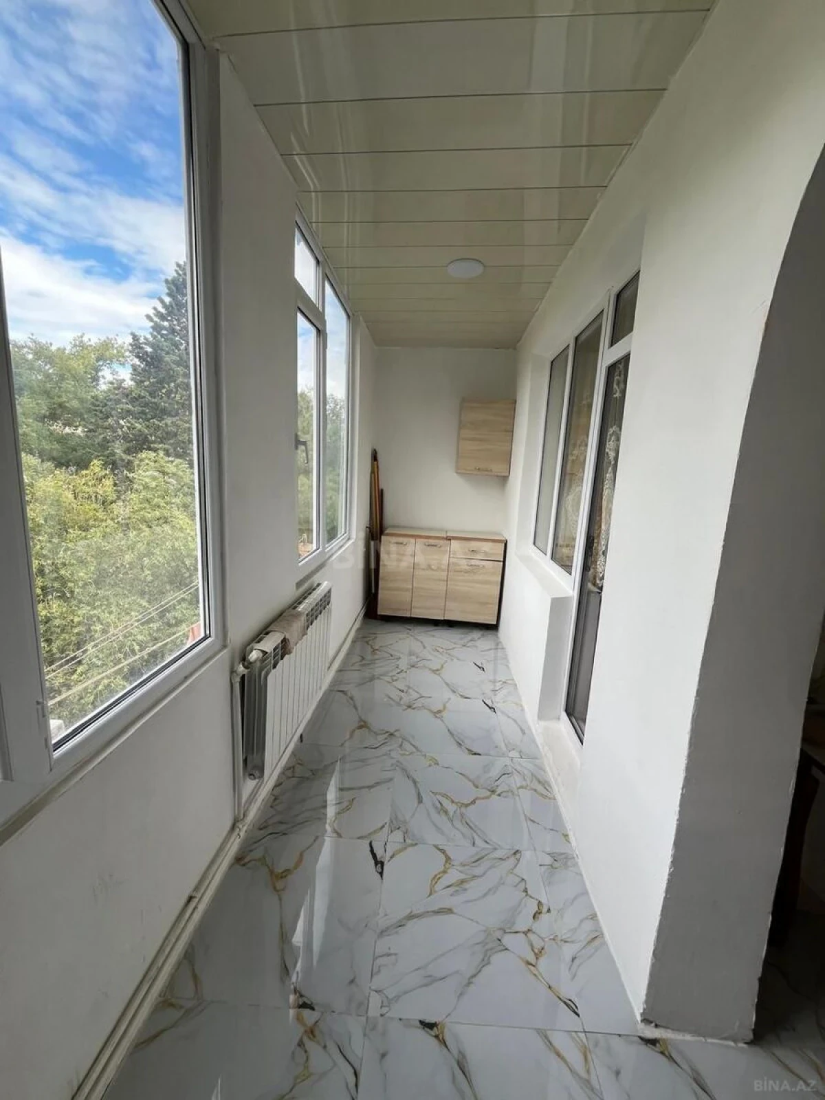 Kirayə verilir 2 otaqlı mənzil 70 m²