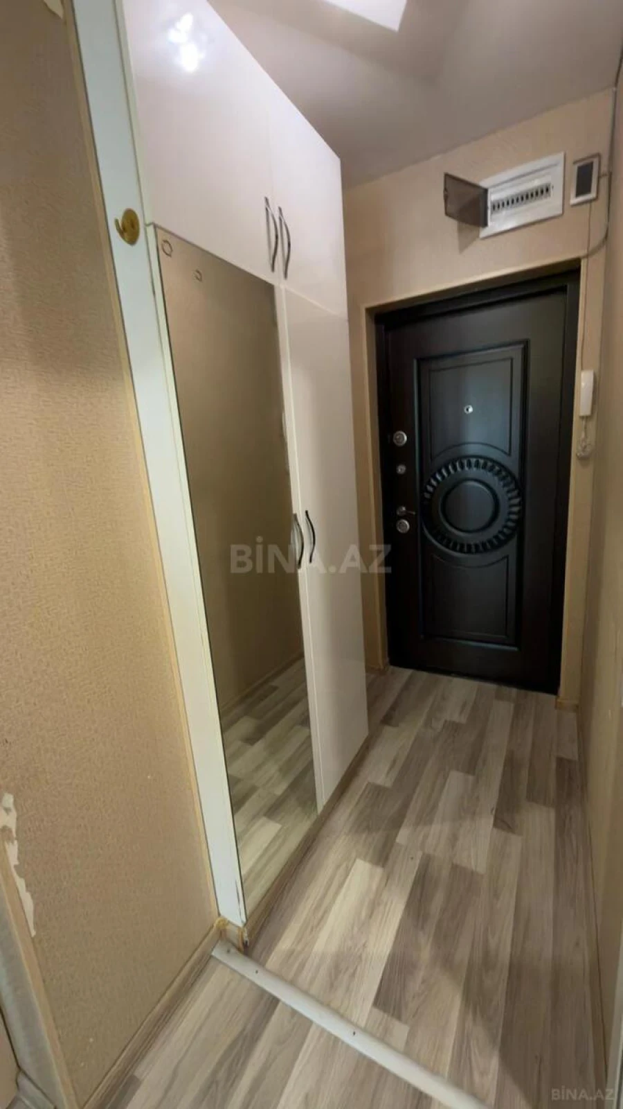 Satılır 2 otaqlı mənzil 60 m²