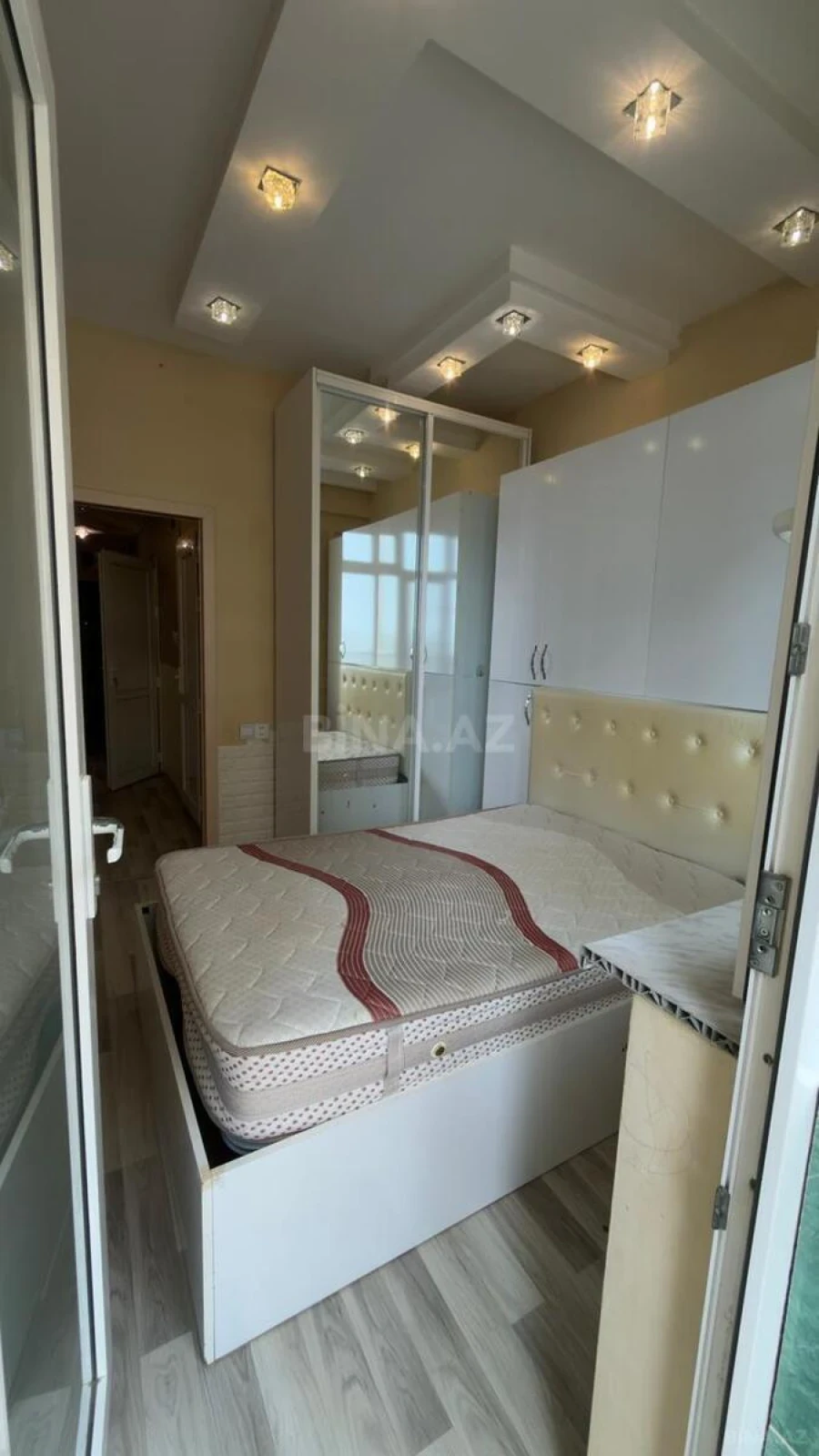 Satılır 2 otaqlı mənzil 60 m²