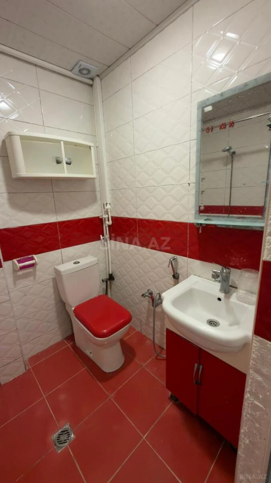 Satılır 2 otaqlı mənzil 60 m²