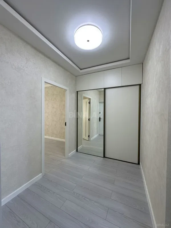 Satılır 2 otaqlı mənzil 60 m²