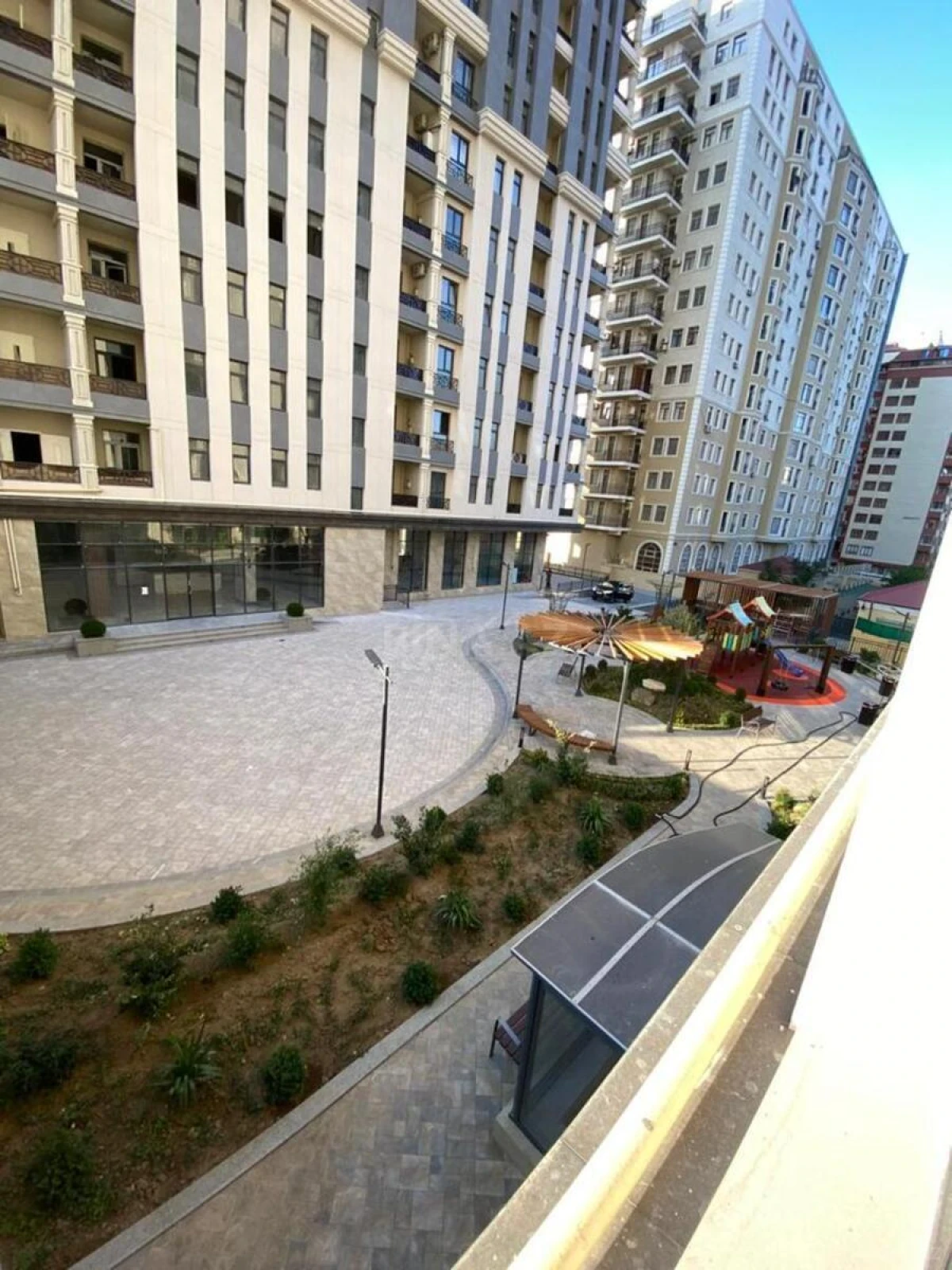 Kirayə verilir 1 otaqlı mənzil 55 m²