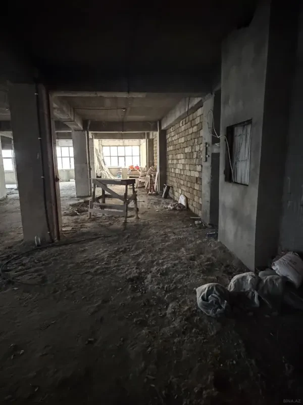 Satılır obyekt 600 m²