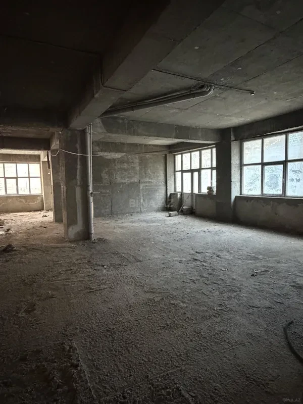 Satılır obyekt 600 m²