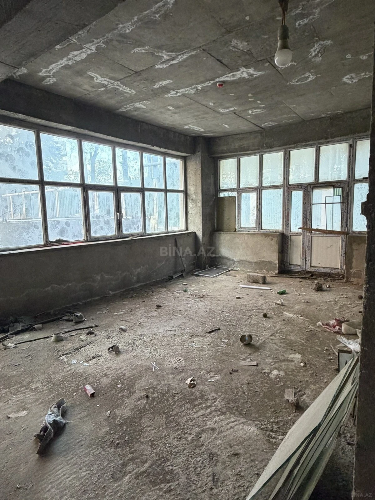 Satılır obyekt 600 m²