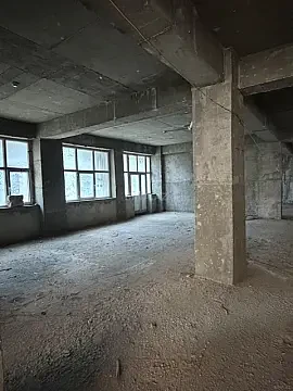 Satılır obyekt 600 m²