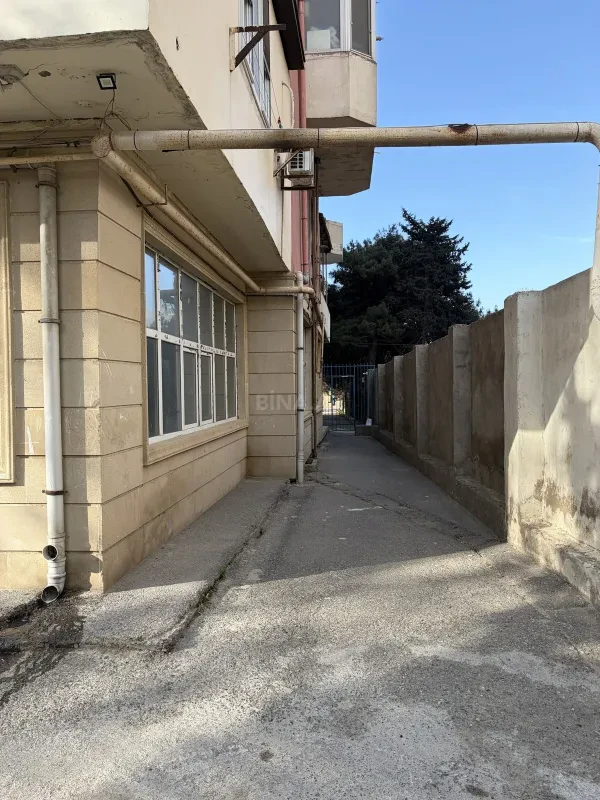 Satılır obyekt 600 m²