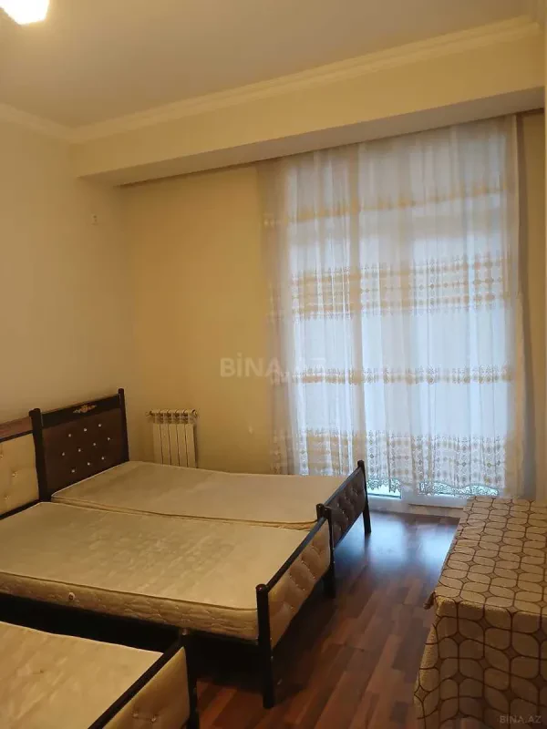 Kirayə verilir 2 otaqlı mənzil 65 m²
