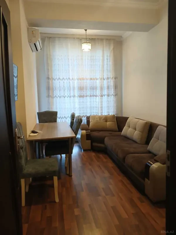 Kirayə verilir 2 otaqlı mənzil 65 m²