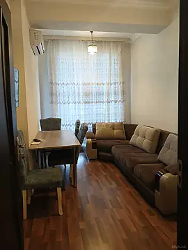 Kirayə verilir 2 otaqlı mənzil 65 m²