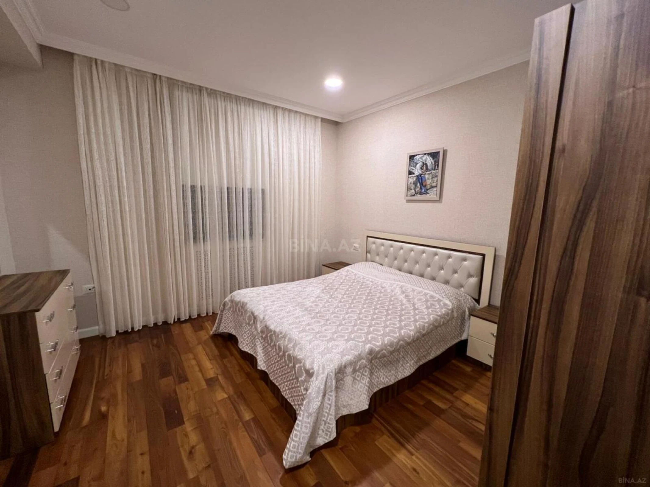 Kirayə verilir 6 otaqlı həyət evi 400 m²