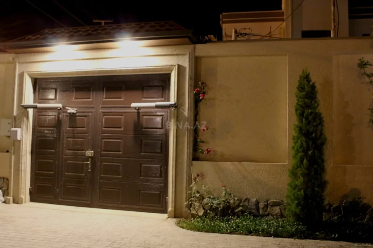 Kirayə verilir 6 otaqlı həyət evi 400 m²