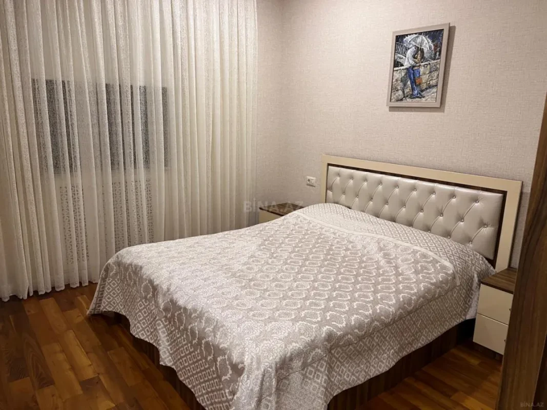 Kirayə verilir 6 otaqlı həyət evi 400 m²