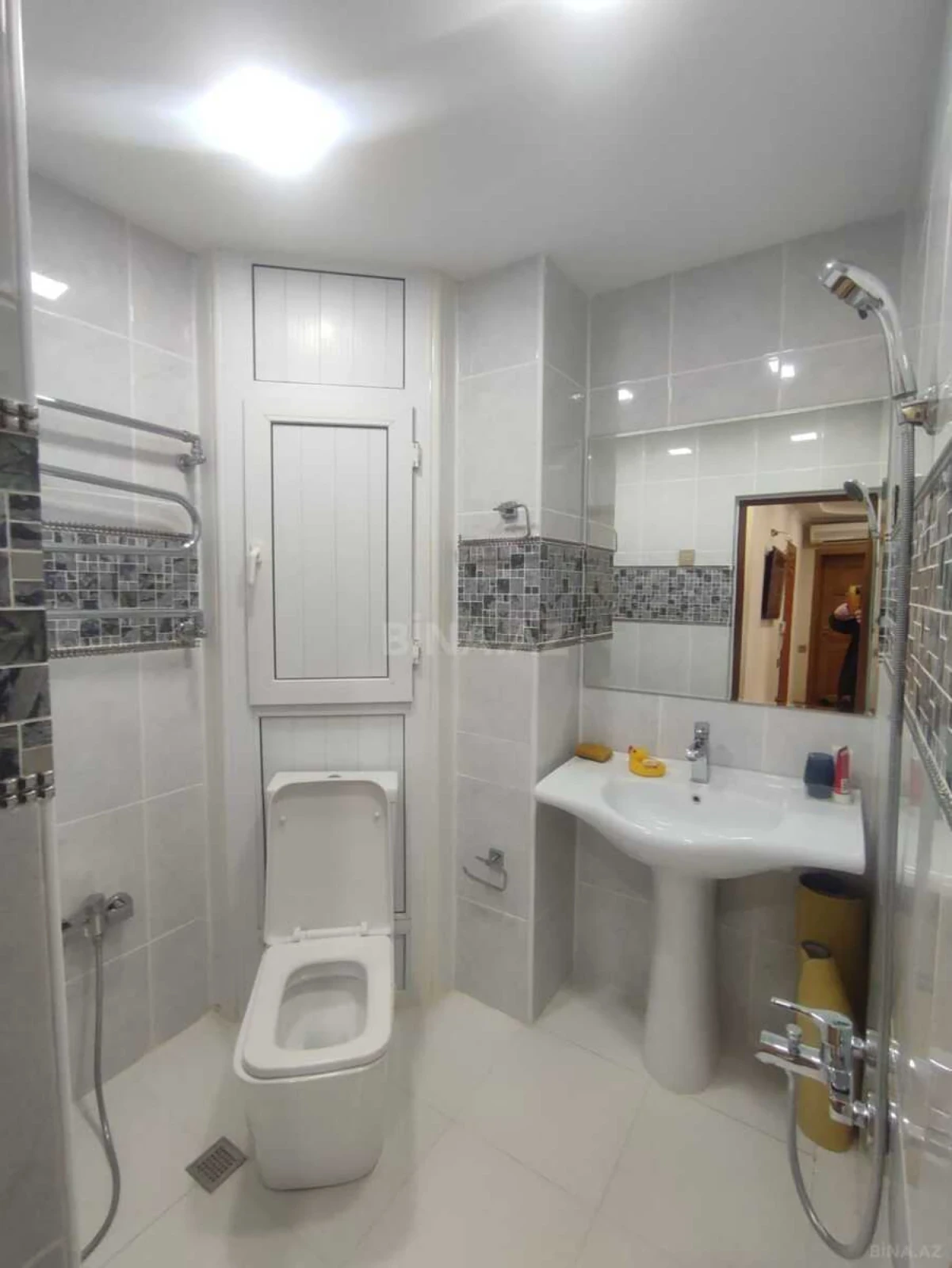 Kirayə verilir 3 otaqlı mənzil 100 m²