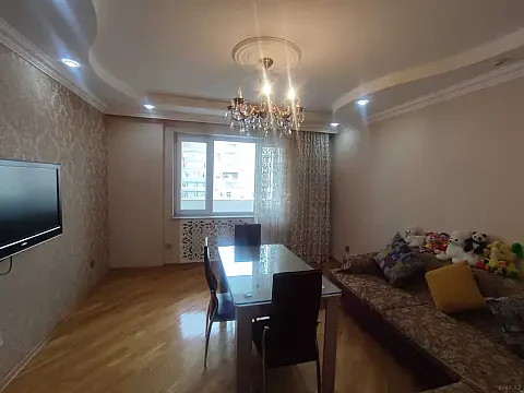 Kirayə verilir 3 otaqlı mənzil 100 m²