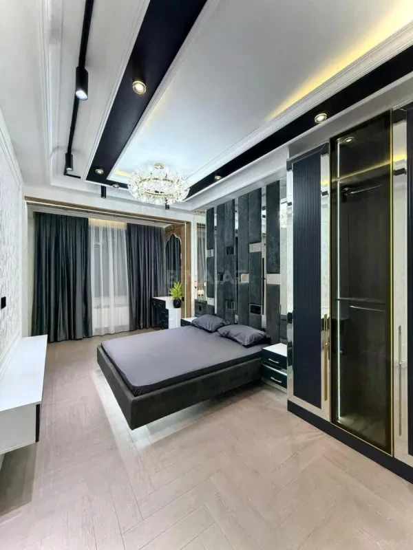 Satılır 3 otaqlı mənzil 160 m²