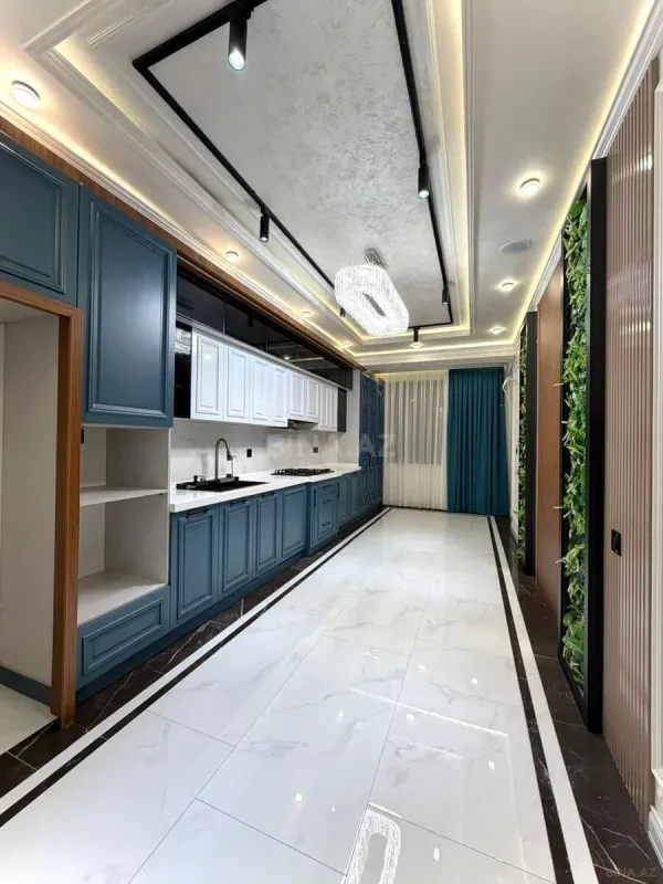 Satılır 3 otaqlı mənzil 160 m²