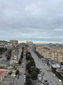 Satılır 2 otaqlı mənzil 93 m²