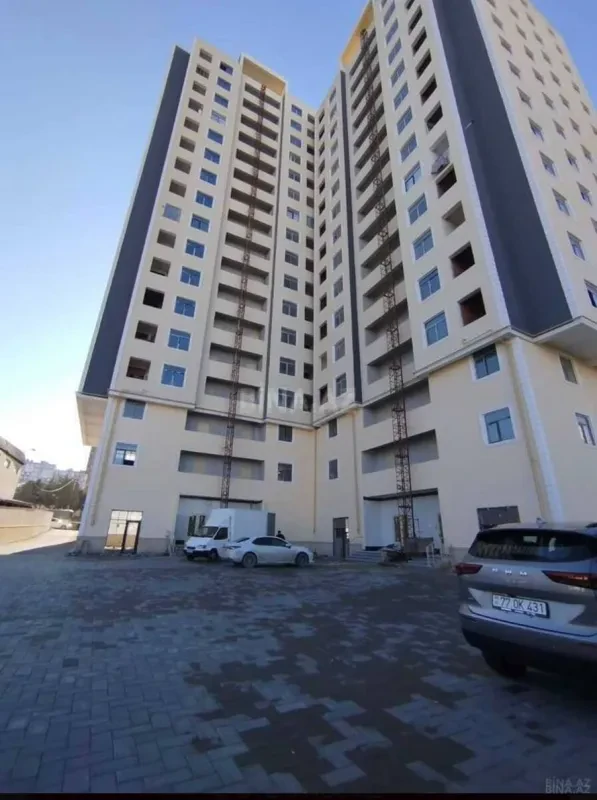 Satılır 2 otaqlı mənzil 93 m²