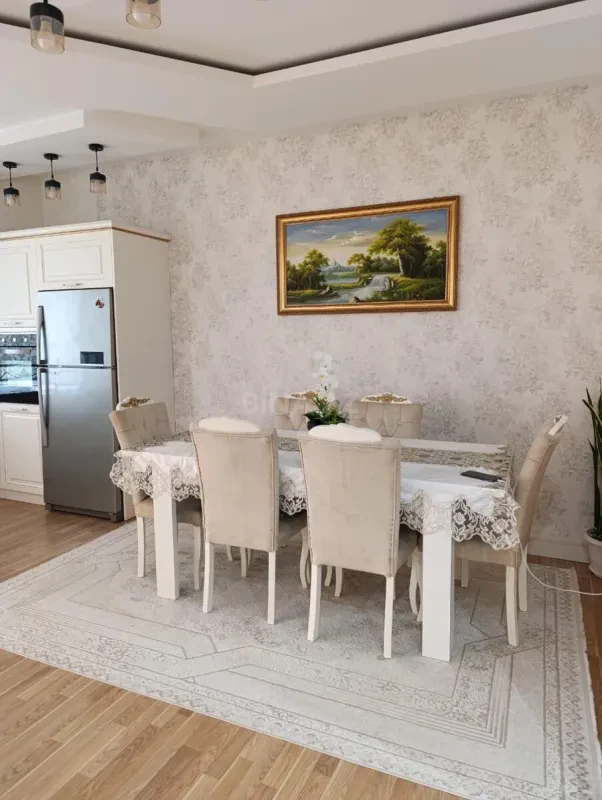 Satılır 3 otaqlı mənzil 107 m²