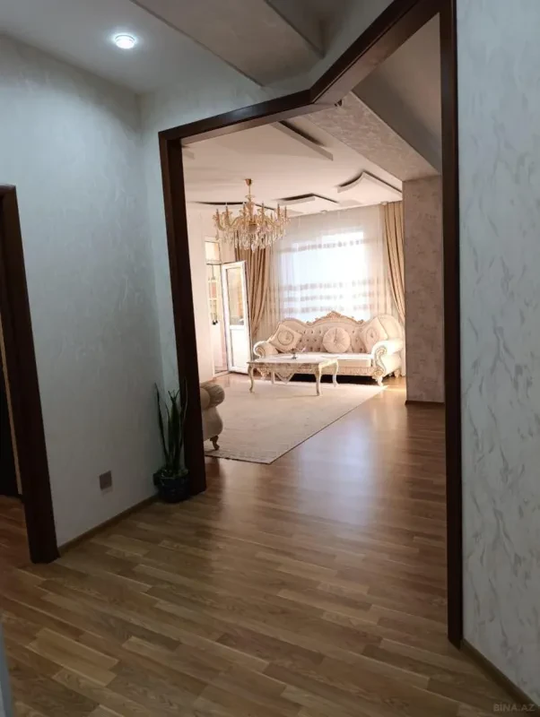 Satılır 3 otaqlı mənzil 107 m²
