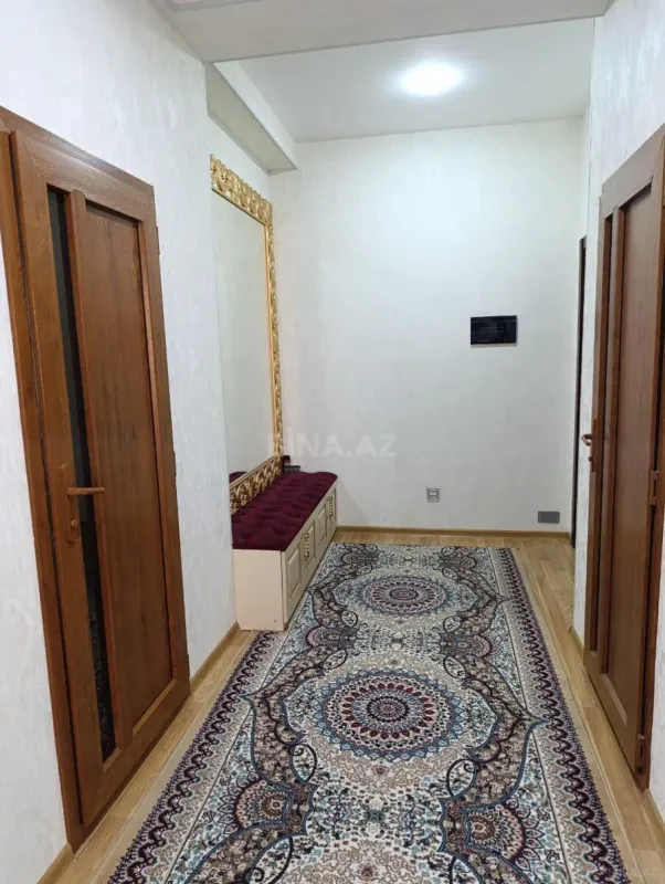 Satılır 3 otaqlı mənzil 107 m²