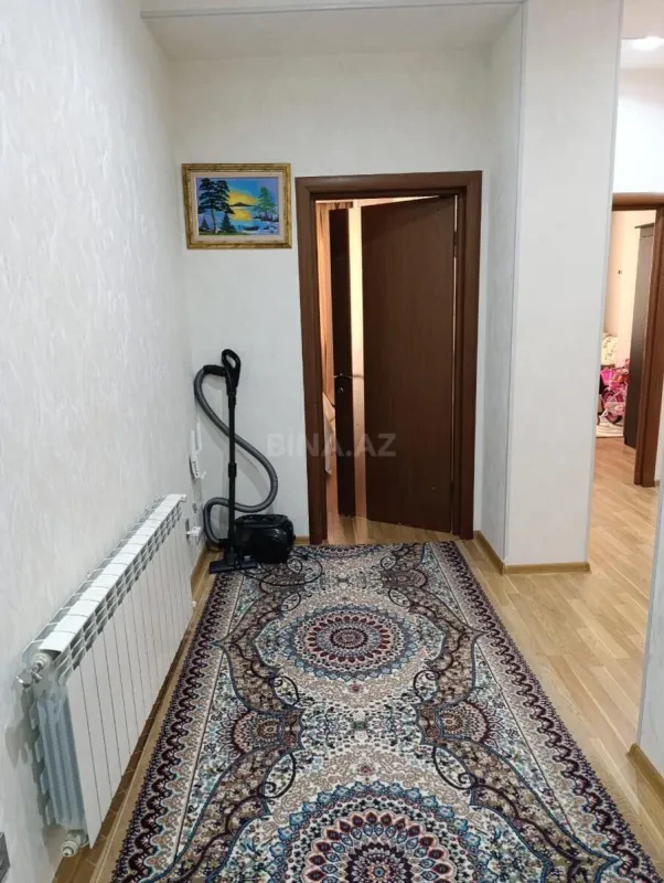 Satılır 3 otaqlı mənzil 107 m²