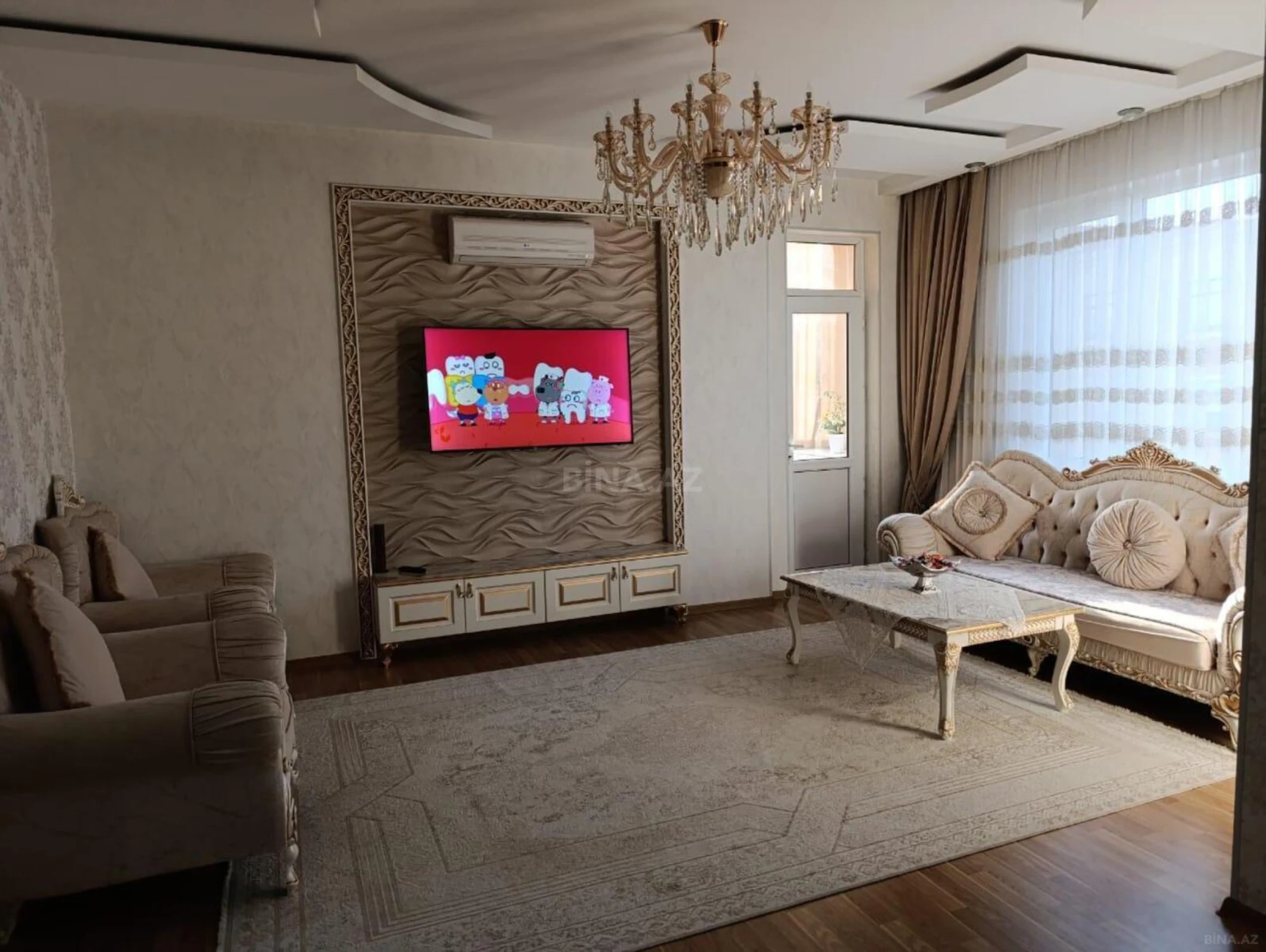 Satılır 3 otaqlı mənzil 107 m²