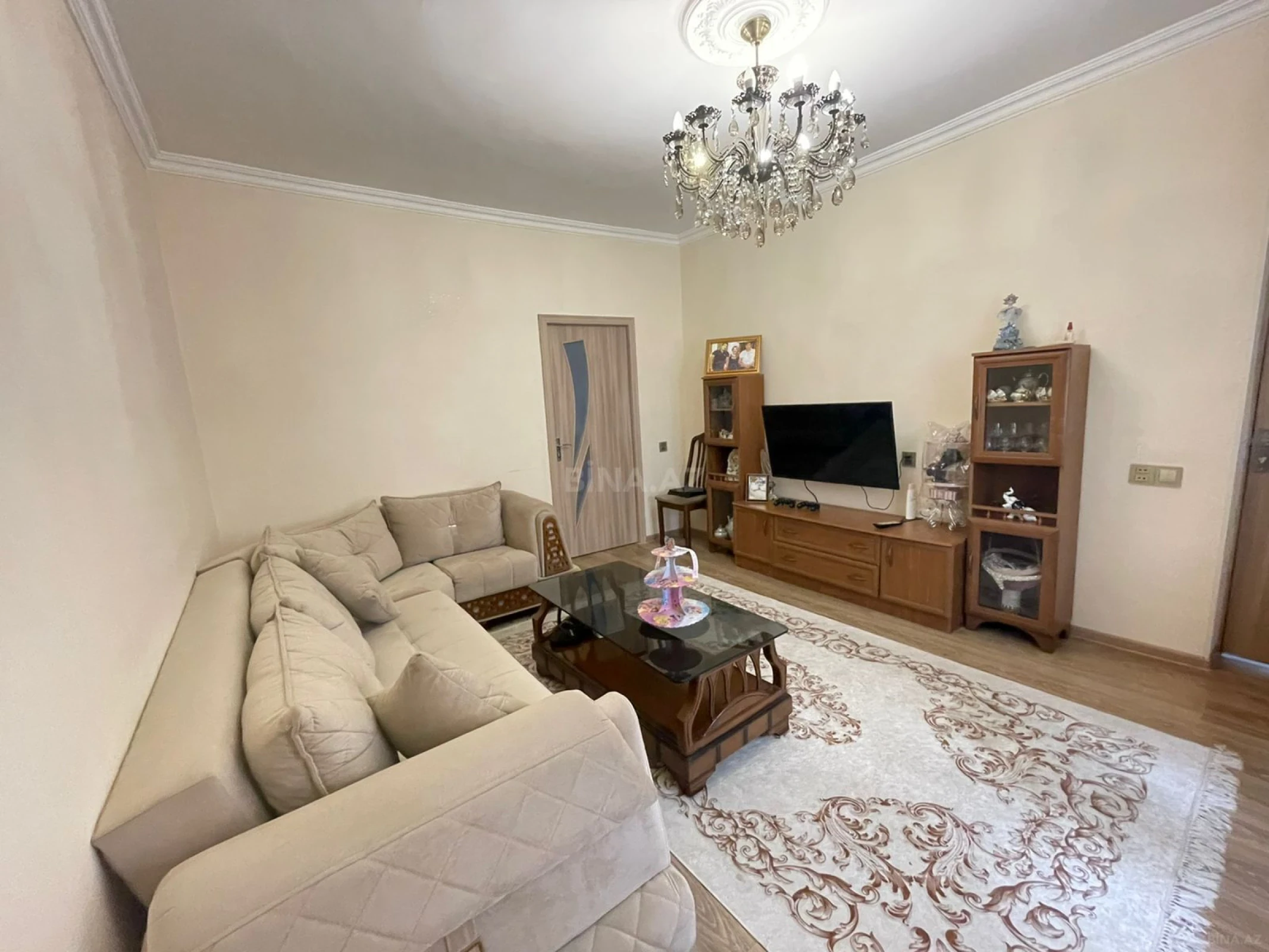 Satılır 5 otaqlı həyət evi 160 m²