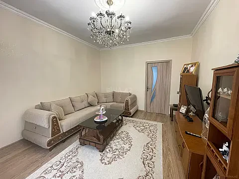 Satılır 5 otaqlı həyət evi 160 m²