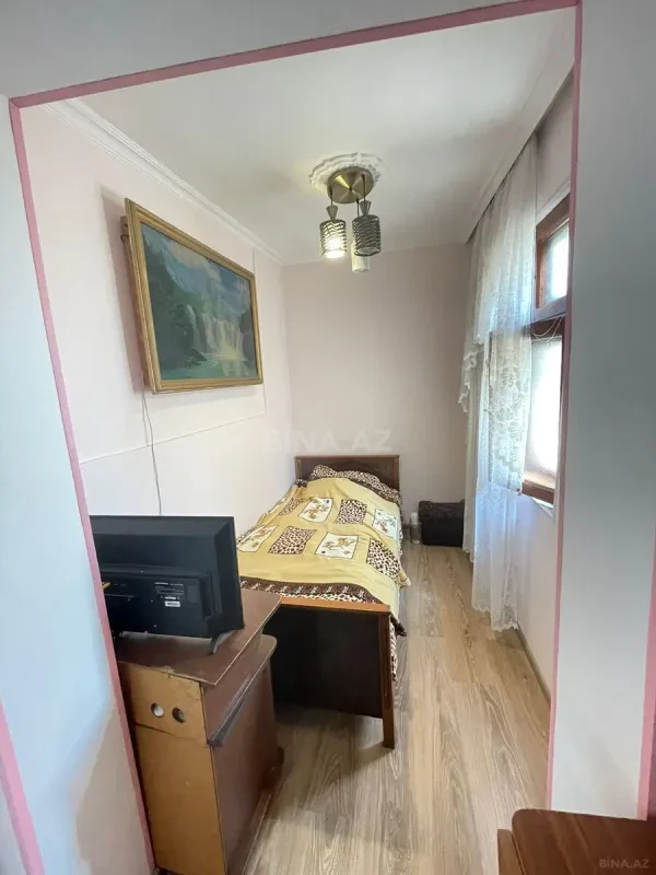 Satılır 5 otaqlı həyət evi 160 m²