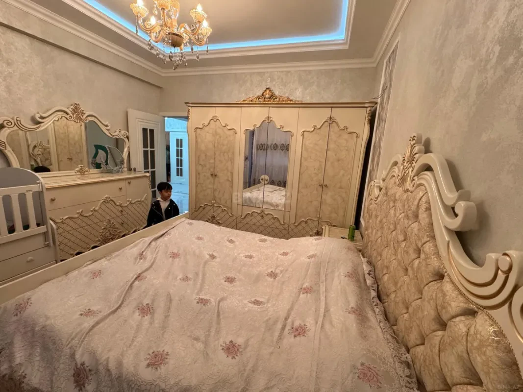 Kirayə verilir 3 otaqlı mənzil 105 m²