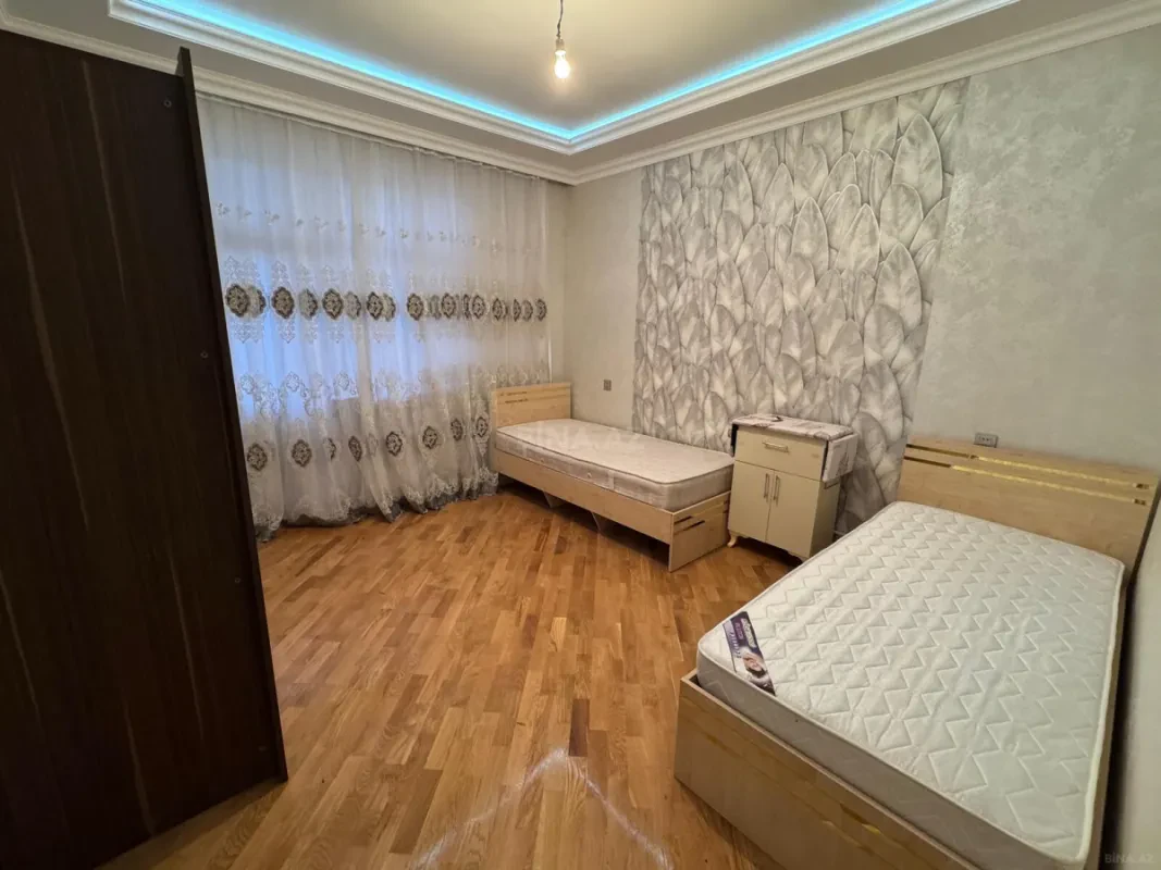 Kirayə verilir 3 otaqlı mənzil 105 m²