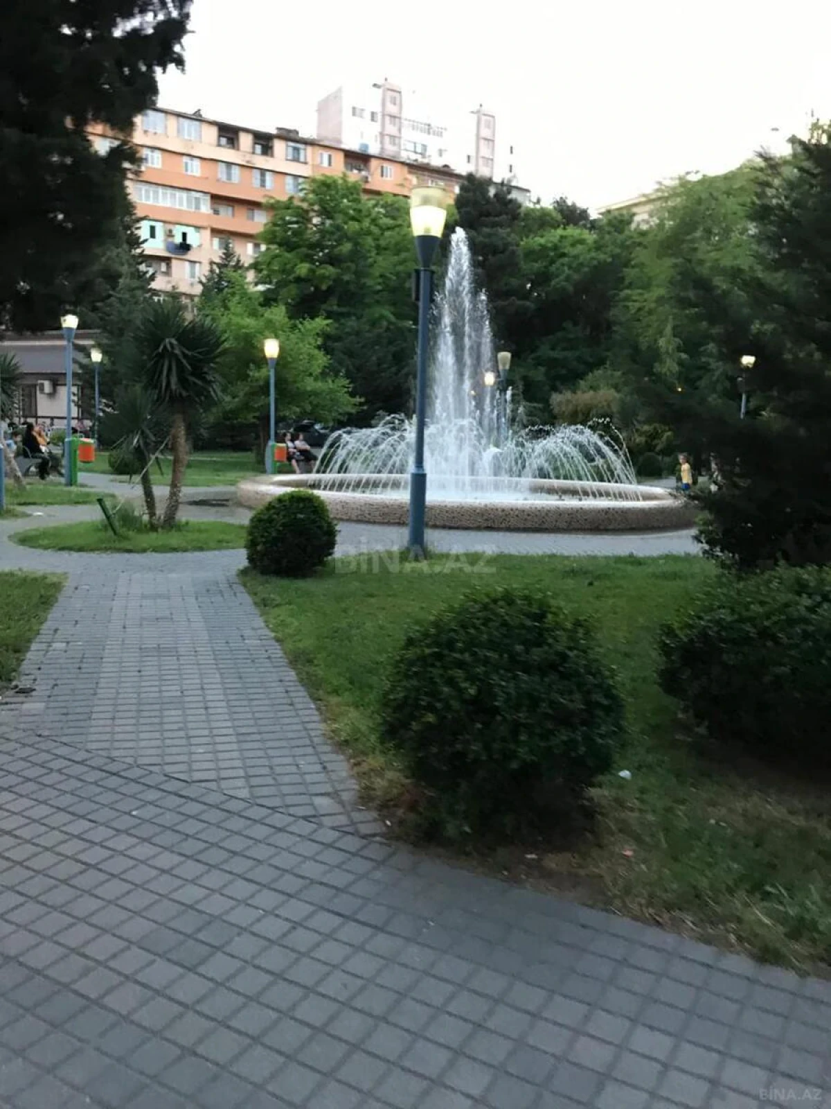 Kirayə verilir 3 otaqlı mənzil 105 m²