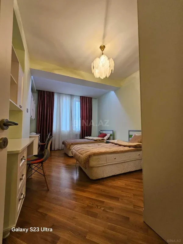 Satılır 3 otaqlı mənzil 100 m²