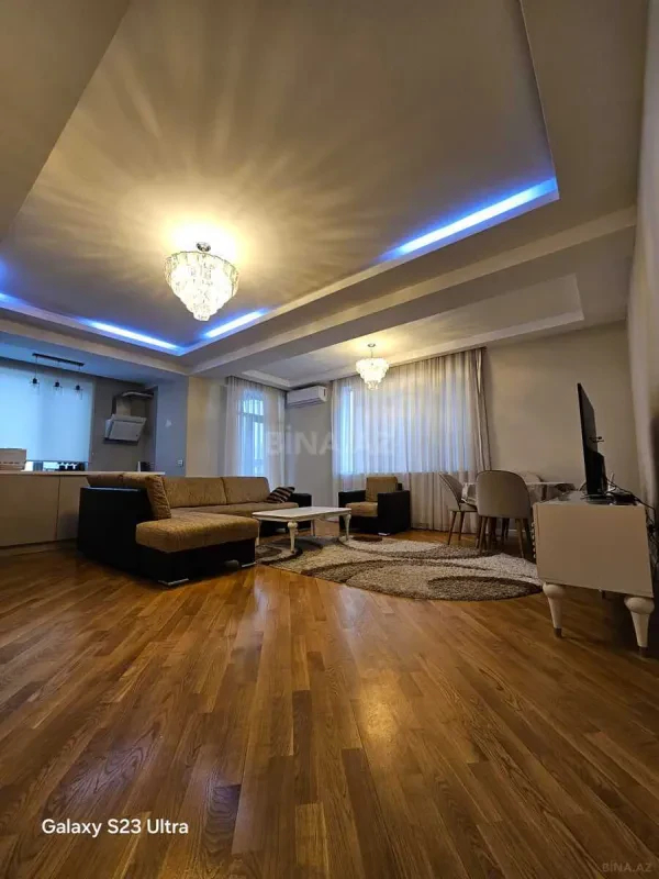 Satılır 3 otaqlı mənzil 100 m²