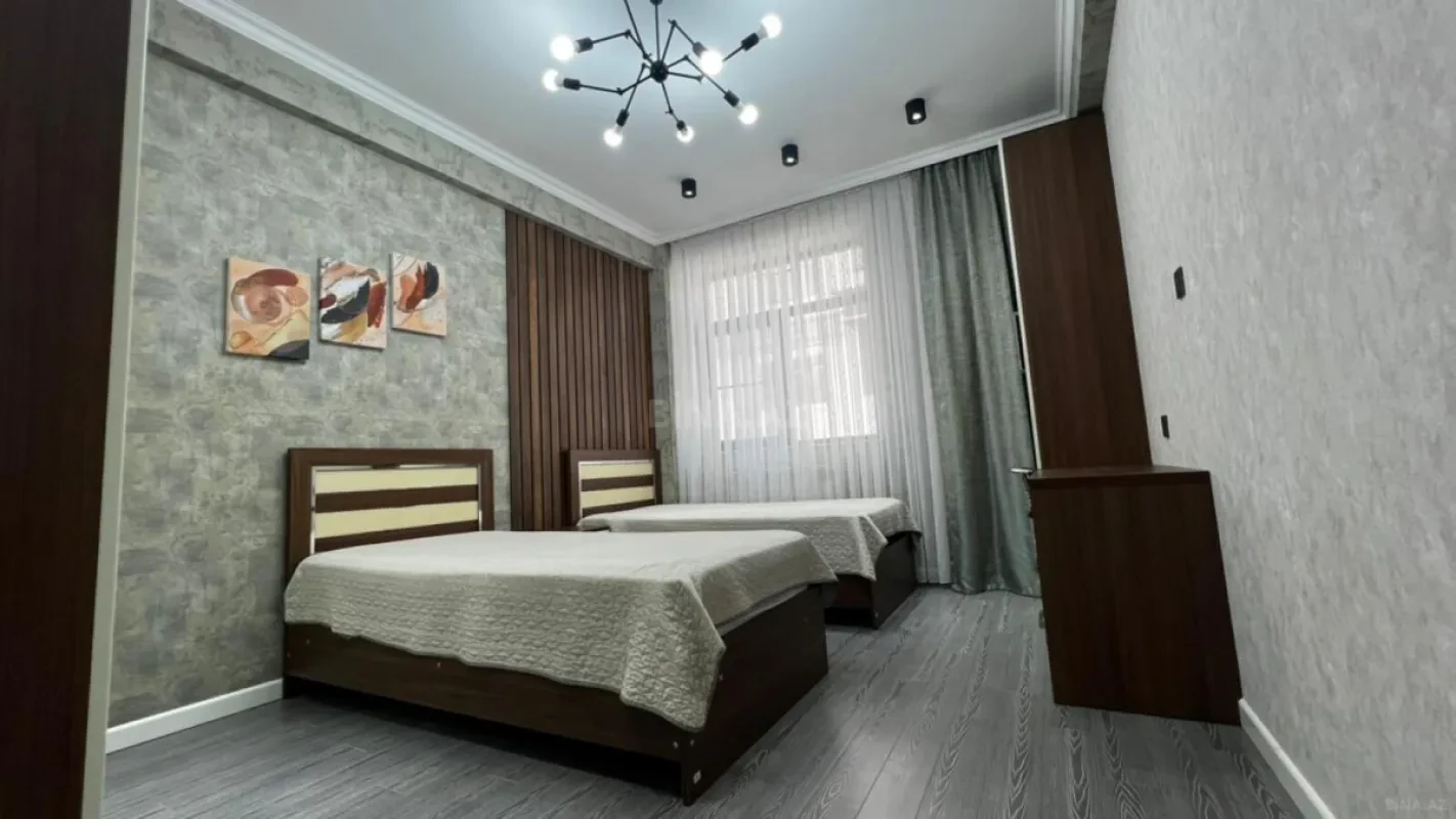 Kirayə verilir 3 otaqlı mənzil 115 m²