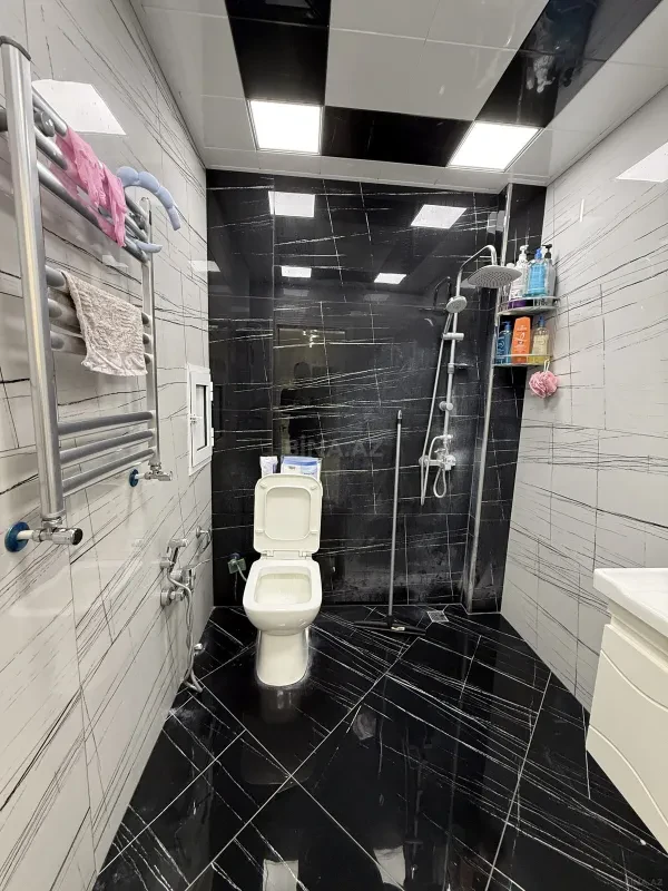 Satılır 3 otaqlı mənzil 115 m²